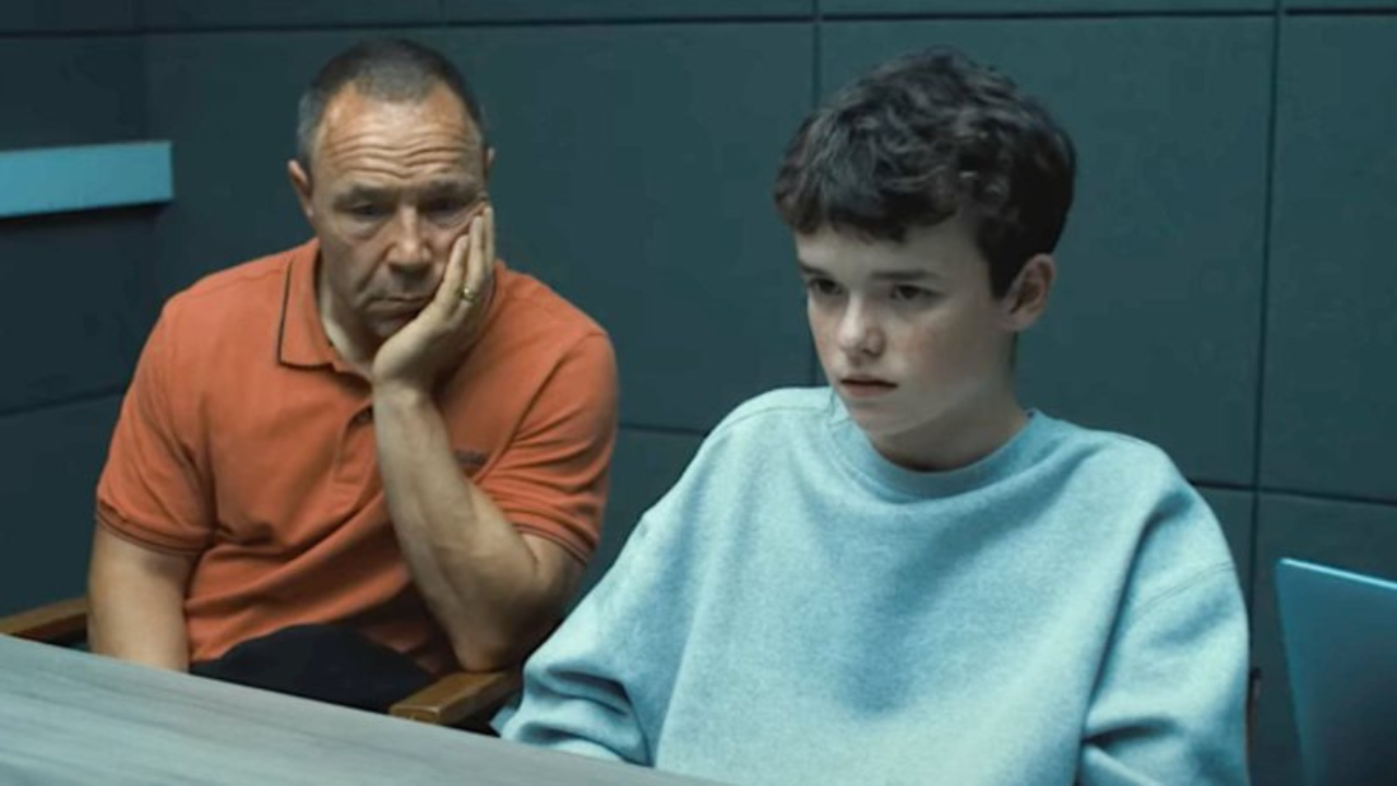 Adolescência chegou ao catálogo da Netflix e rapidamente conquistou os espectadores, alcançando o Top 10 das séries mais assistidas da semana.