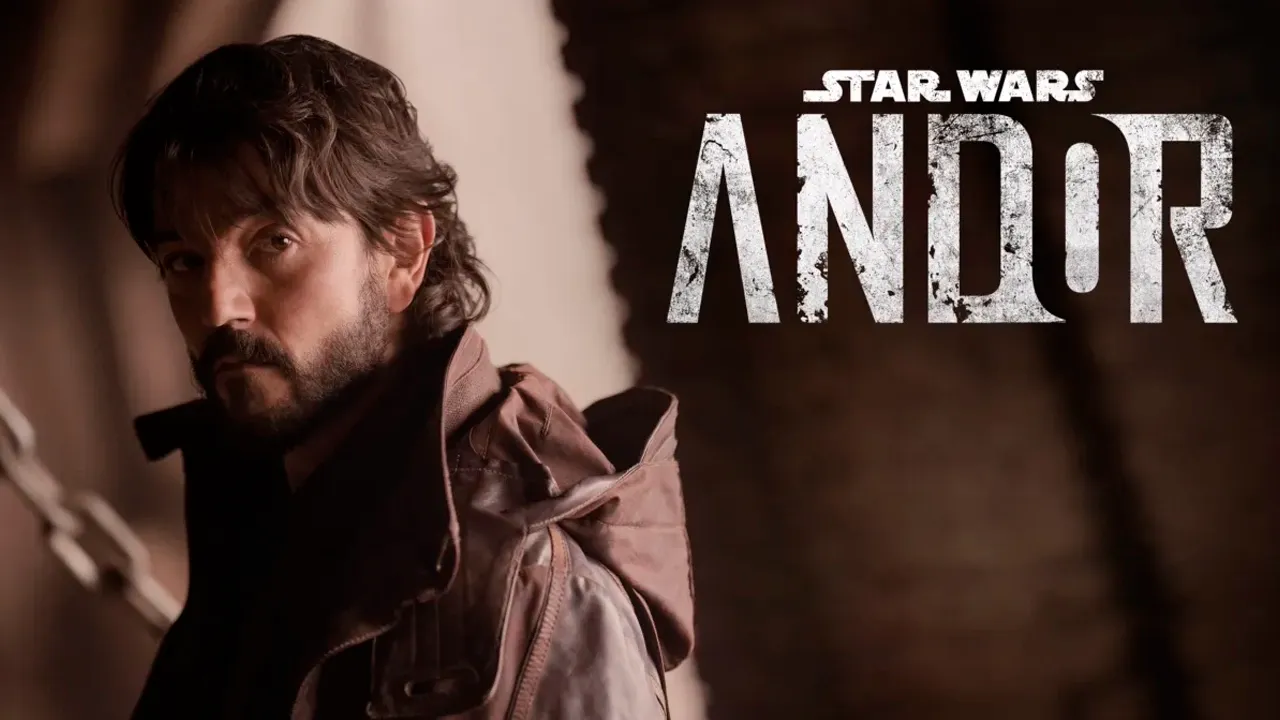 A Disney+ divulgou o novo trailer da aguardada segunda temporada de Andor, série estrelada por Diego Luna como Cassian Andor.