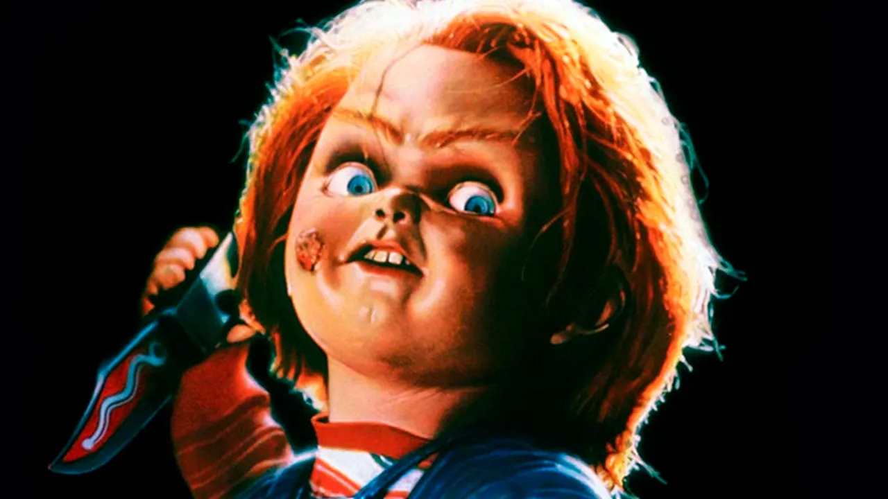 Descubra qual filme de Brinquedo Assassino é o mais assustador. Ranking revela do mais cômico ao mais aterrorizante da saga Chucky.