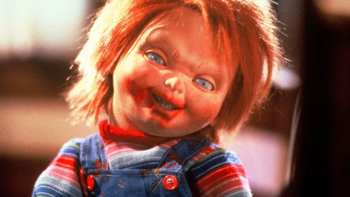 Descubra qual filme de Brinquedo Assassino é o mais assustador. Ranking revela do mais cômico ao mais aterrorizante da saga Chucky.