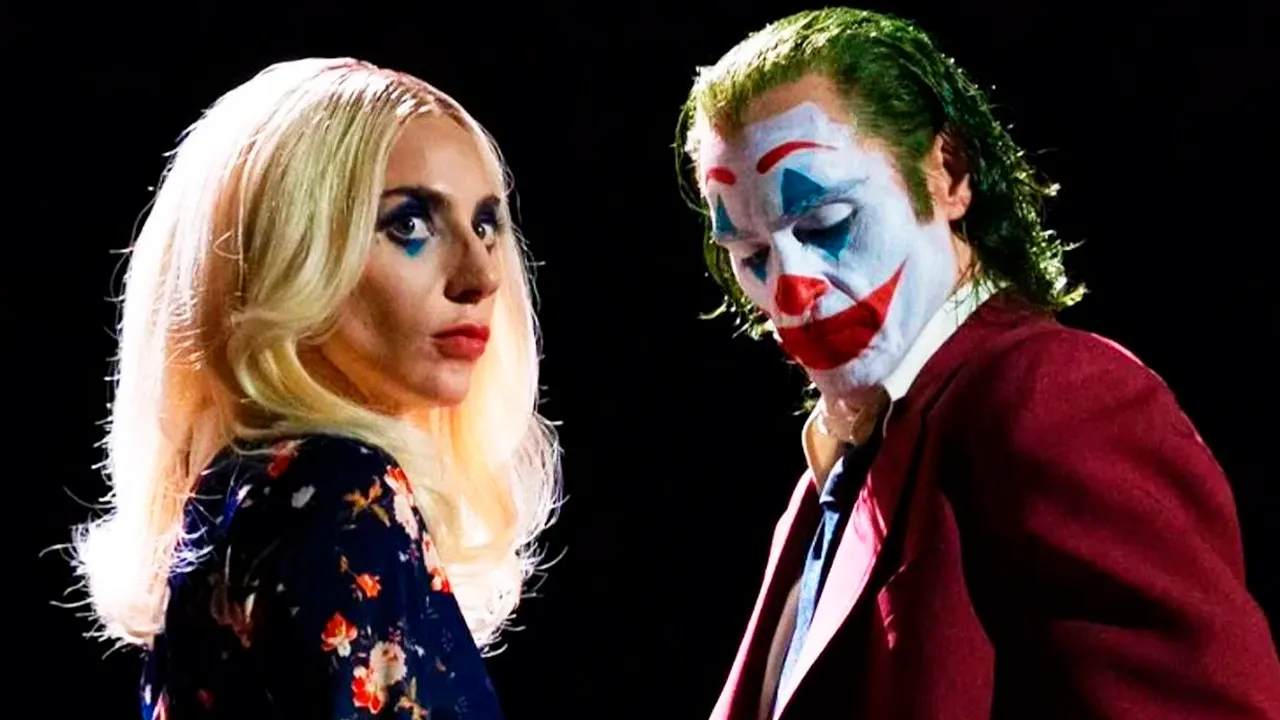 O ator Joaquin Phoenix revelou que incentivou a cantora Lady Gaga a "cantar mal" em algumas cenas de Coringa: Delírio a Dois. Entenda...