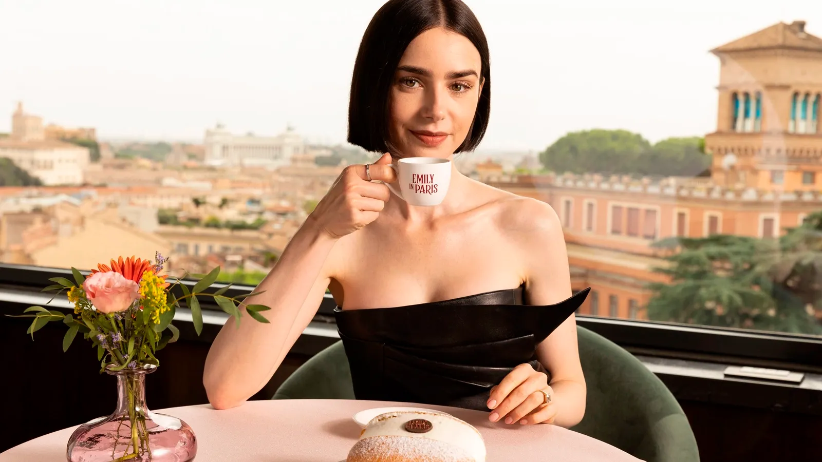 Netflix lança novo trailer de Emily em Paris 5ª temporada, com Lily Collins e elenco original de volta em mais drama, moda e romance.