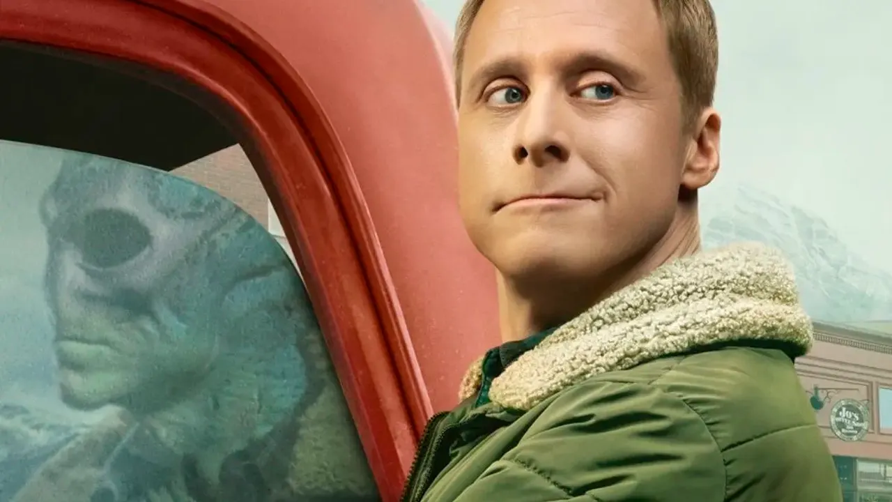 Resident Alien será encerrada após a 4ª temporada. Episódio final estreia em 8 de agosto com desfecho satisfatório, segundo criador Chris Sheridan.