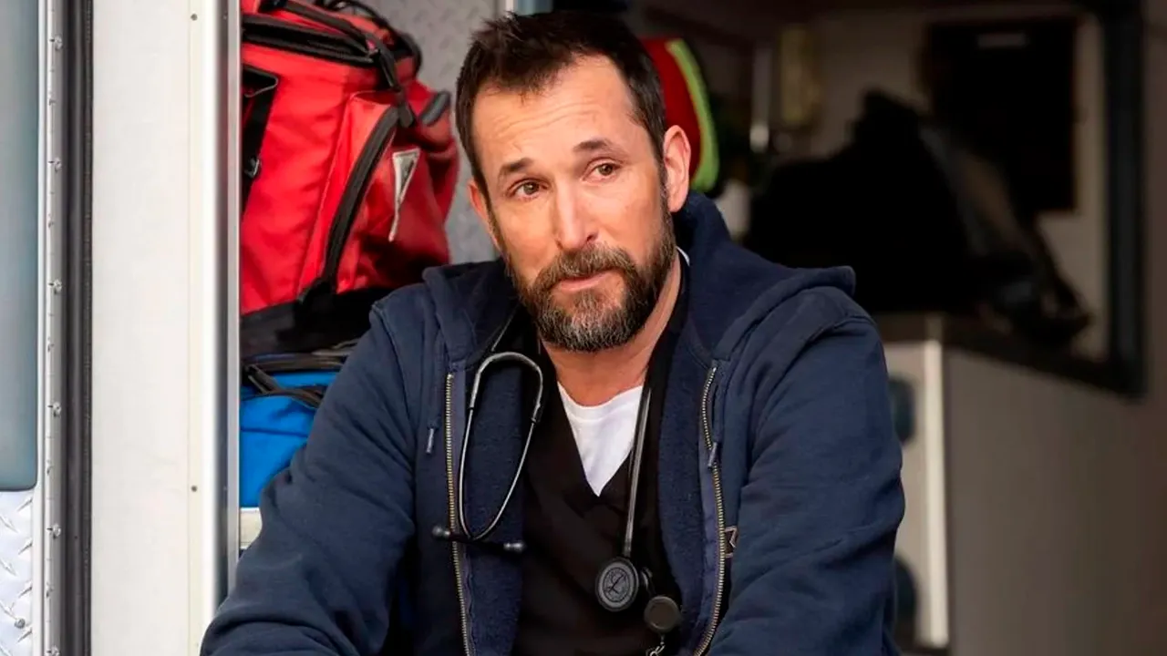 The Pitt retorna em janeiro de 2026 com novos personagens e trama focada na saúde mental de médicos, segundo o showrunner R. Scott Gemmill.